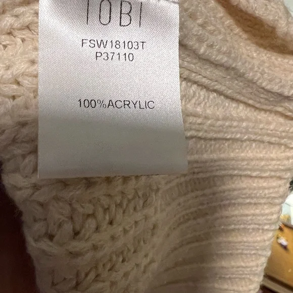Tobi Cream Cable Knit Turtleneck Sweater - Picture 4 of 5